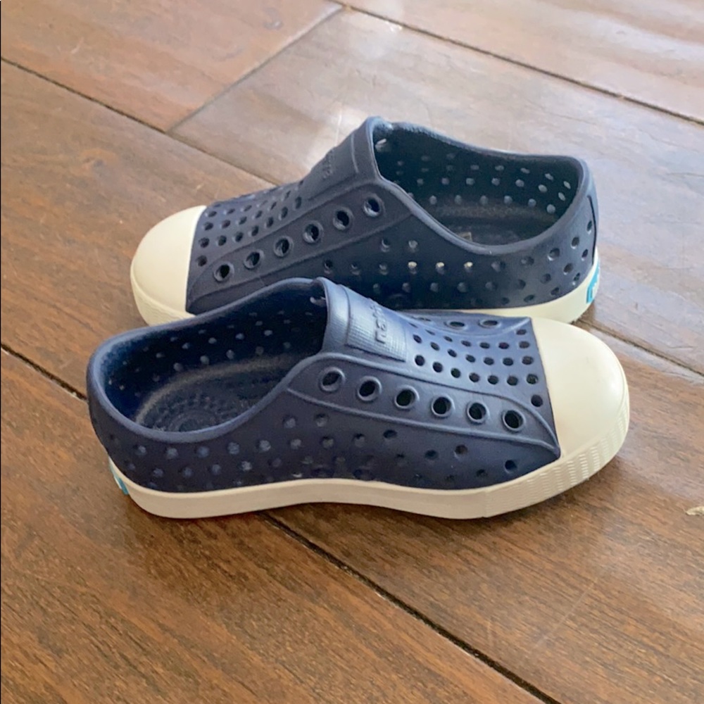 NATIVE shoes